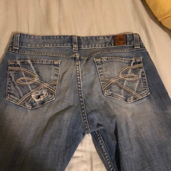 Buckle Flare /Bootcut Jeans Size 30x33 1/2 - Picture 2 of 2